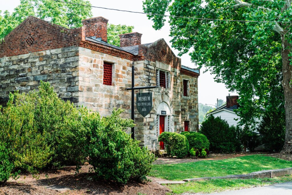 Find Fluvanna 4 2023 06 Historic Downtown 101 scaled 1